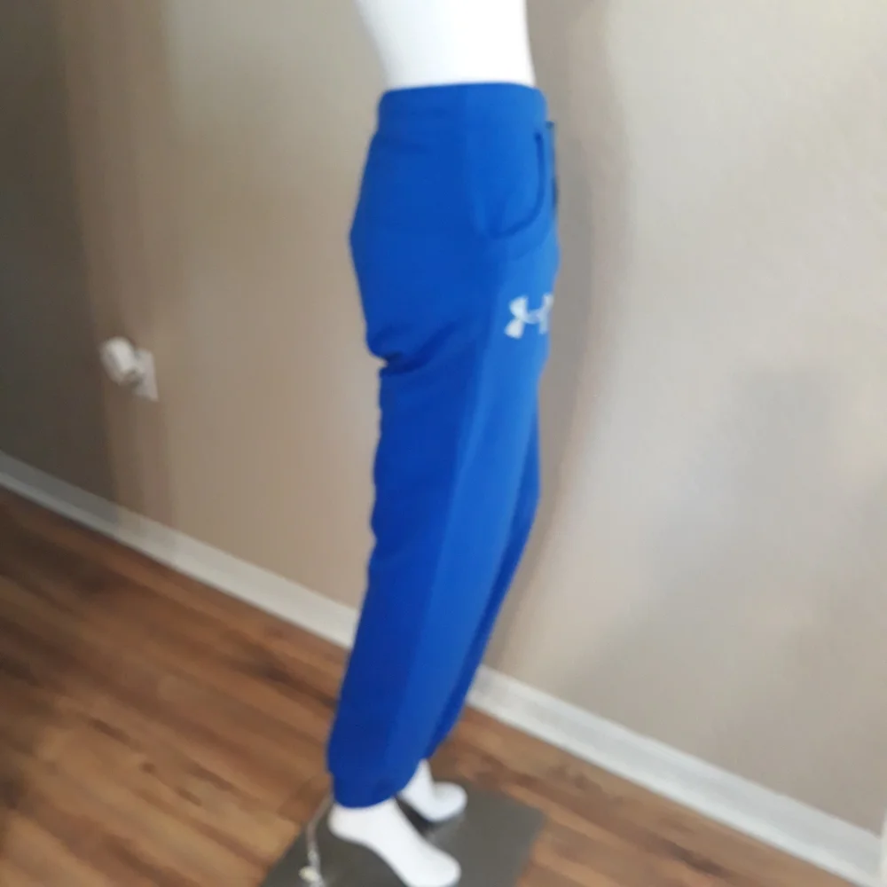 NWT UnderArmour Storm Joggers